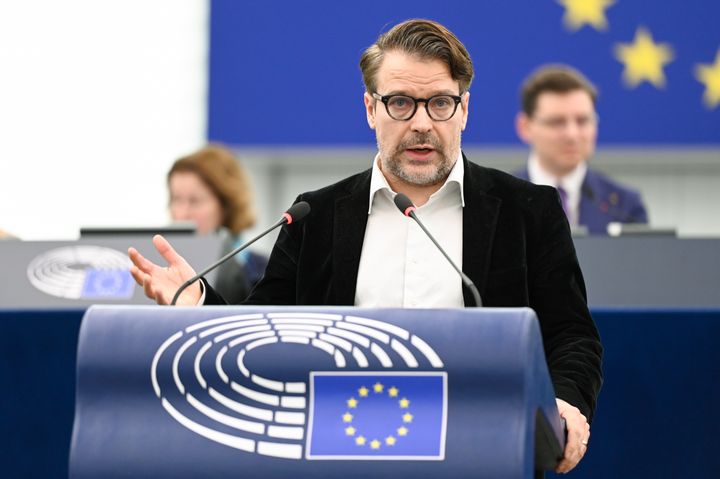 Ville Niinistö EU-parlamentissa.