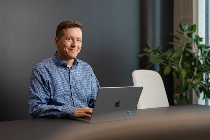 Duunitorin teknologiajohtaja (CTO) Kim Salmi on tehnyt tuotekehityksen töitä kaksikymmentä vuotta, joista kymmenen vuotta hän on johtanut sitä.