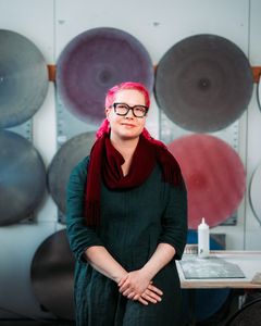 Taiteilija Paula Pääkkönen