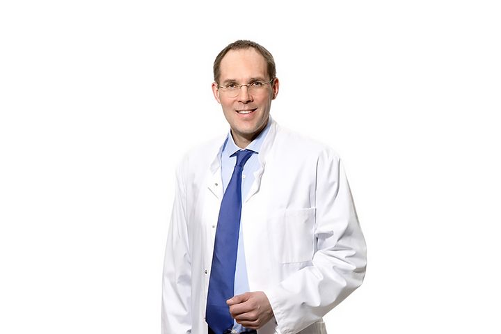 Professori Tero Järvisen johtamassa tutkimuksessa löydettiin peptidi, joka verenkierron kautta annosteltuna hakeutuu vaurioituneeseen kudokseen muodostuviin uudissuoniin ja kiihdyttää vamman paranemista.