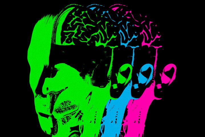 Psykedeelinen kuva ihmisen päästä eri väreissä.