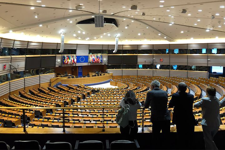 Euroopan parlamentin täysistuntosali.