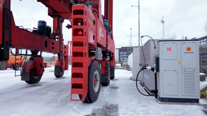 The partnership covers Kempower’s full range of DC charging systems for Kalmar’s machine portfolio, including also megawatt charging system (MCS) development for Kalmar’s electric straddle carriers.
