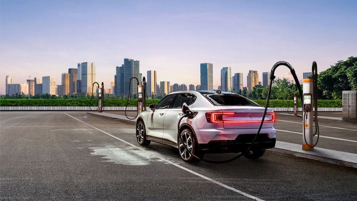 Kempowerin tutkimukseen osallistuneista 1 000 australialaisesta 88 % uskoo, että sähköautojen latausinfrastruktuuria tarvitaan lisää, ennen kuin sähköautoista voi tulla valtavirtaa.