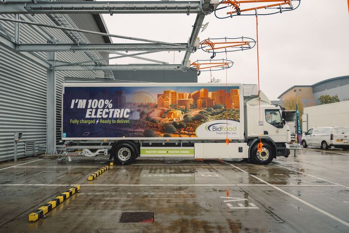 UK food wholesaler Bidfood has begun electrifying its Slough depot with an overhead charging solution supplied by Kempower.