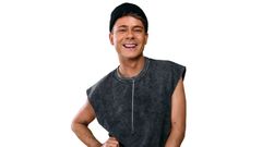 Niko Saarinen aloitti Nikotellen-podcastinsa tekemisen vuonna 2019. Suosikkipodcastia on julkaistu Podme-palvelussa vuodesta 2022 lähtien.