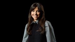 Vapaa toimittaja Adile Sevimli on työskennellyt urallaan muun muassa Ylioppilaslehden päätoimittajana. Häntä on nähty myös Kovan viikon ilta -ohjelman vakiopanelistina.