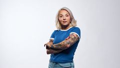 Juontaja Veronica Verho on Seitsemän-podcastin seitsemikon kokenein podcastaaja, jota on kuultu muun muassa Podmen EveryPodi-, Love is in the Ear- ja POKS-podcasteissa.