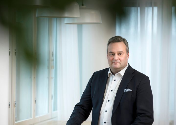 Mika Kontio valittiin konsernijohtajaksi maanantain aluevaltuustossa.