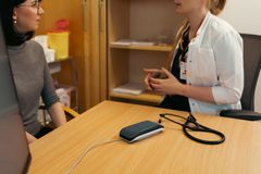 AI-assisterad dokumentering har pilottestats i Västra Nylands välfärdsområde under två års tid inom olika social- och hälsovårdstjänster.