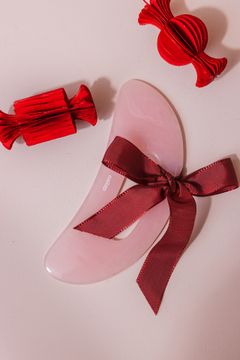 4. Body gua sha 12,99 €. Uutuustuote omista home spa -rutiineista nauttivalle. Sopii niskan, hartioiden, jalkojen ja selän hierontaan.