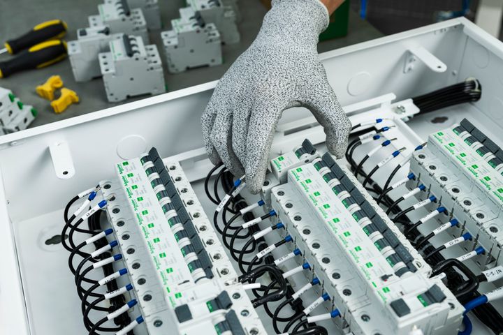 Schneider Electricin Easy9 on suunniteltu tekemään ammattilaisten ja loppukäyttäjän arjesta sujuvampaa.
