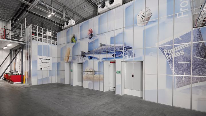 StrongPoints installation av världens första AutoStore™ Multi-Temperature Solution™ med en frusen zon.