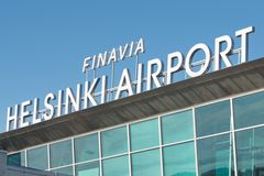 Helsinki-Vantaan lentoaseman nimikyltti.
