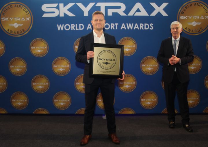 Helsinki Airport Skytrax Award 2026 award received by Jani Ceder