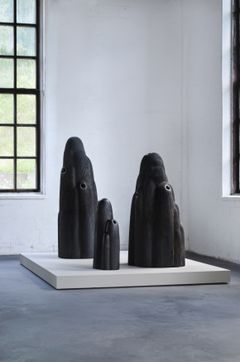 Antrei Hartikainen: Invisible Fragility (2024). Puuveistos | träskulptur | wooden sculpture.
