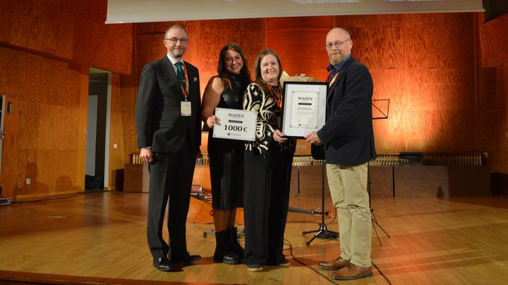 Jaakko Silpola, Leena Kangas, Wadén-palkinnon saaja Eija Vallinheimo sekä Petteri Lampinen.