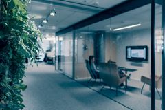 Over the five-year review period (2018–2022), Finnish cleantech growth companies have developed rapidly, achieving an average annual growth rate of over 30% in terms of both net sales and number of employees.