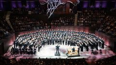 Kevätkausi huipentuu lauantaina 29.5. klo 19 Verdin Requiemiin, jossa orkesterin osuuden Musiikkitalon uruilla soittaa urkuri Ilpo Laspas.