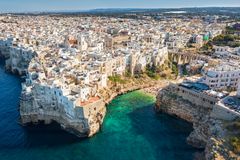 Uutuuskohteet Puglia ja Amalfin rannikko tuovat Italian helmet matkustajien saavutettaviksi