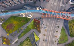 Vuoden silta 2023 -tunnustuksen saanut Rokkiporkkana Helsingin Jätkäsaaressa. Kuva: Hannu Rytky