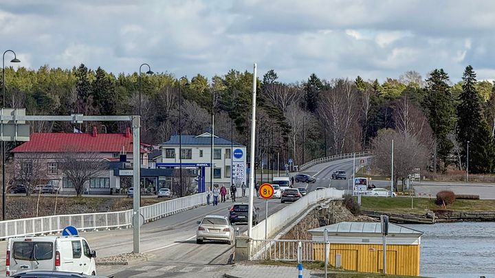 Kristiinankaupungin itäpuolelle suunnitellaan datakeskuksia, ja niiden hukkalämpöä hyödyntävää kasvihuonetoimintaa.