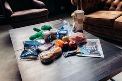 Tällaiset ruokakassit lähtivät Logomosta tuhanteen turkulaiseen kotitalouteen #1000tekoa -tapahtumasta.