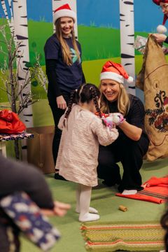 Siemens Osakeyhtiö järjesti lapsiperheille joulujuhlan Espoossa, yhteistyössä Commun kanssa. Kuvaajana Jouni Kuru.