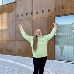 Commun perustanut Karoliina Kauhanen iloitsee Kangasalan kaupungin päätöksestä panostaa yhteisöllisyyteen ja naapuriapuun.