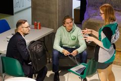 Intensiiviset hackathon -päivät koostuivat haastatteluista kansainvälisten kuntien ja kaupunkien kanssa.