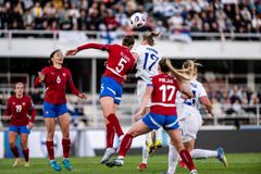 Helmarit teki uuden arvokisakarsintojen yleisöennätyksen Serbiaa vastaan 3.6.2025, kun ottelua seurasi paikan päällä Olympiastadionilla 8 970 silmäparia.