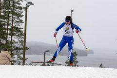 Ahveniston Ampumahiihtäjien Sonja Leinamo Kontiolahden GP-kisojen pikakilpailussa Seinänousun päällä 16.11.2025.