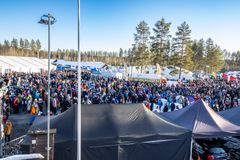 Lauantai oli tapahtuman vilkkain päivä. Silloin katsomossa ja kisatorilla kävi 7100 vierasta.