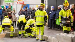 Työnäytöslavalla päästään seuraamaan mielenkiintoisia työnäytöksiä, joista saa konkreettisia vinkkejä ja ideoita rakentamiseen ja remontointiin. Työnäytökset toteutetaan yhteistyössä Keudan kanssa.