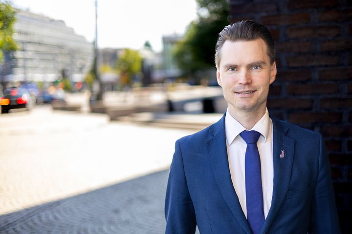 Kokoomuksen kansanedustaja, eduskunnan puolustusvaliokunnan puheenjohtaja Heikki Autto.