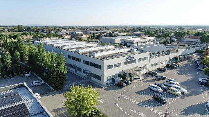 MB Elettronican päätehdas ja -konttori Cortonassa, Toscanassa