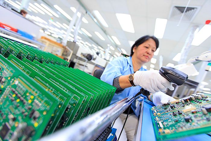 Regionalisation of manufacturing can help to reduce emissions and lower logistics risks