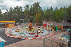 Uusi huvipuistolaite Särkänniemessä, avataan ensi viikolla.