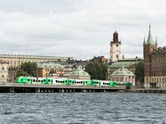 Ensimmäinen VR:n vihreä juna Tukholmassa.