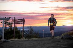 Yöjuoksua! 166 km, 83 km ja 55 km osallistujat kulkevat polulla perjantain ja lauantain välisenä yönä.