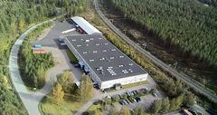 Delipapin hiilineutraalit lastenvaipat valmistetaan Suomen ainoassa vaippatehtaassa Tammisaaressa