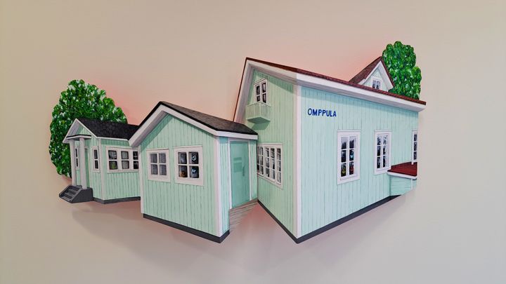 Jenni Yppärilä: Omppula, 2025. Öljy ja akryyli levylle.