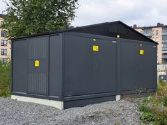 Lamminrahkan muuntamoiden korkeus on noin kaksi metriä, ja niiden pinta-alat vaihtelevat noin 25–35 m². Muuntamot teipataan kokonaisuudessaan jokaiselta sivulta.