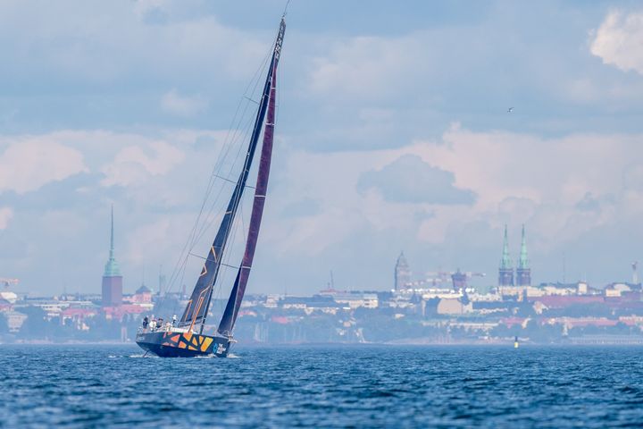 Första Roschier Baltic Sea Race sommaren 2022 var en succé, och denna gång kommer ännu fler av världens bästa havskappseglingsbåtar till Helsingfors.