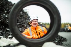 Anssi Takala aloitti Suomen Rengaskierrätyksen toimitusjohtajana syyskuun alussa. Sitä ennen renkaat tulivat Takalalle tutuksi operatiivisen johtajan työssä.