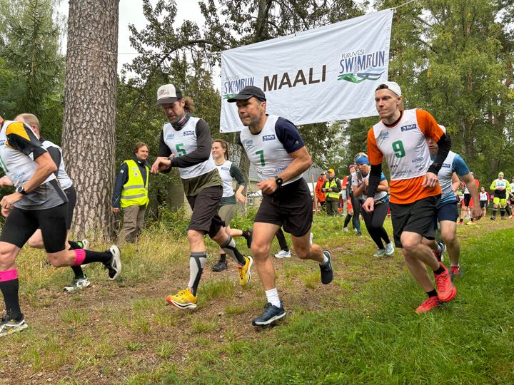 Run Forest Run -polkujuoksu ja Punkaharju Swimrun hyödynsivät osin samoja reittejä. Tapahtumakeskus oli entisen metsäntutkimusaseman pihassa.