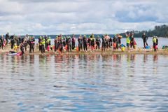 Puruvesi Swim -tapahtumaan ilmoittautui yli 60 uimaria.