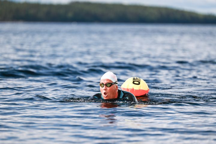 Jani Sievinen eteni vapaauinnin lisäksi myös selkä- ja rintauinnin tekniikalla.