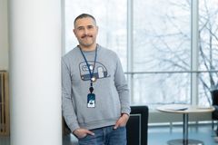 Akatemiatutkija Carlos Aguilar-Trigueros Jyväskylän yliopiston bio- ja ympäristötieteen laitokselta tutkii työryhmänsä kanssa hiilen säätelyyn keskeisesti vaikuttavia avainlajeja.