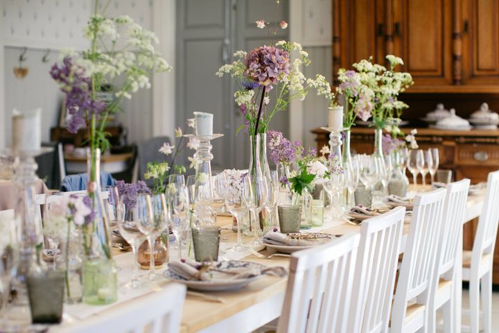 Kyselyssä kartoitetaan sekä valtakunnallisesti tärkeinä pidettyjä ”suomalaisimpia ruokia” että eri alueille tyypillisiä makuja ja perinneruokia.